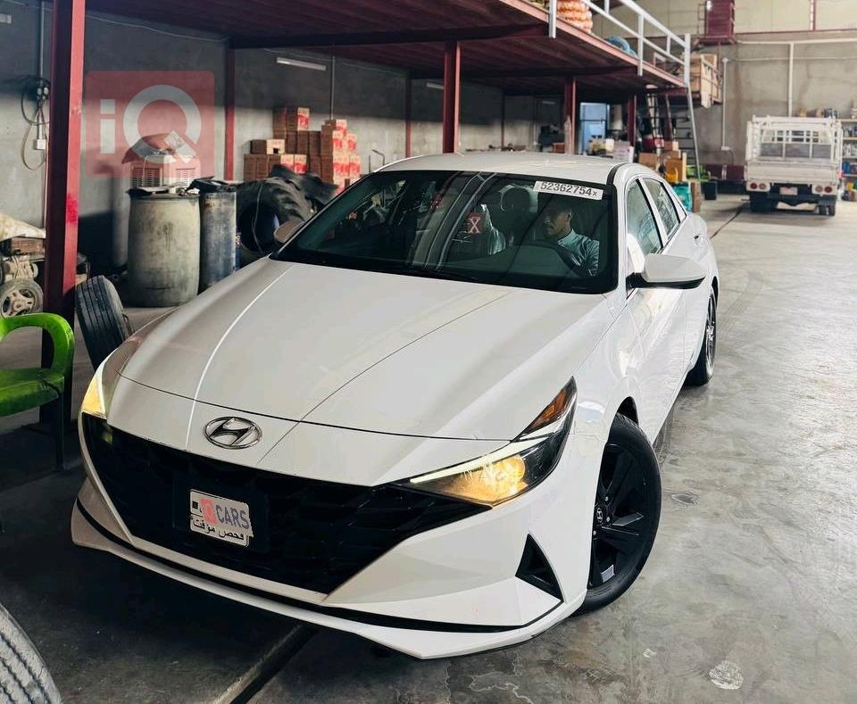 هیۆندای ئەلەنترا